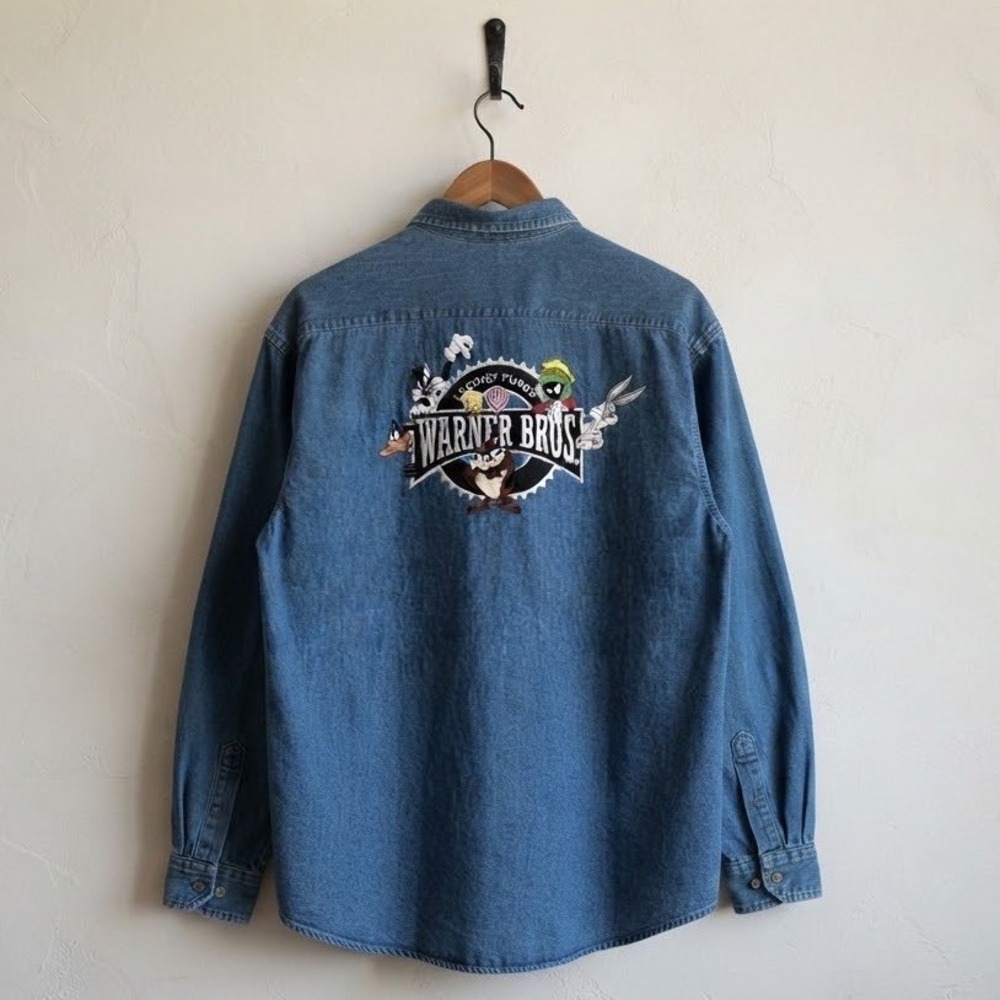 Vintage 1999 Warner Bros Studio Store Looney Tunes Denim Shirt XL Embroidered